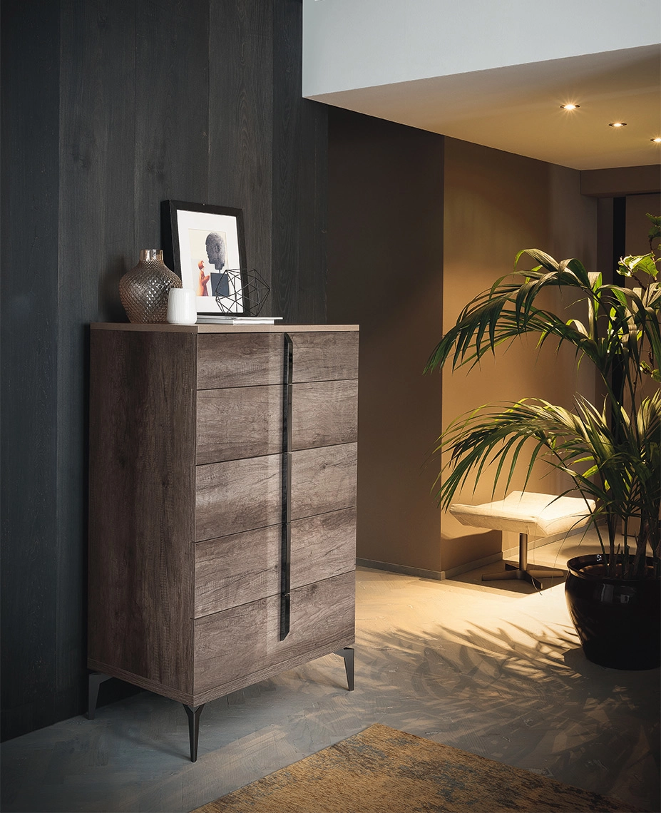 Matera Chest
