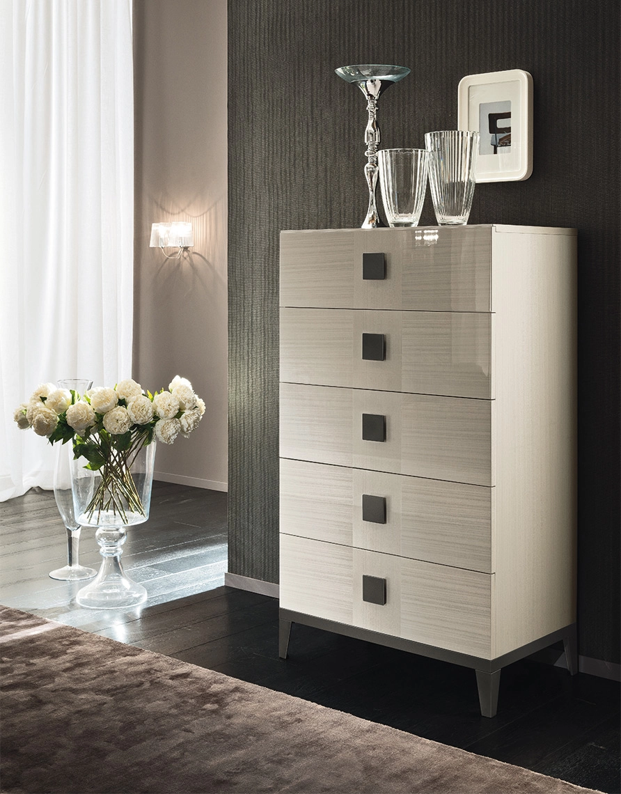 Mont Blanc Chest