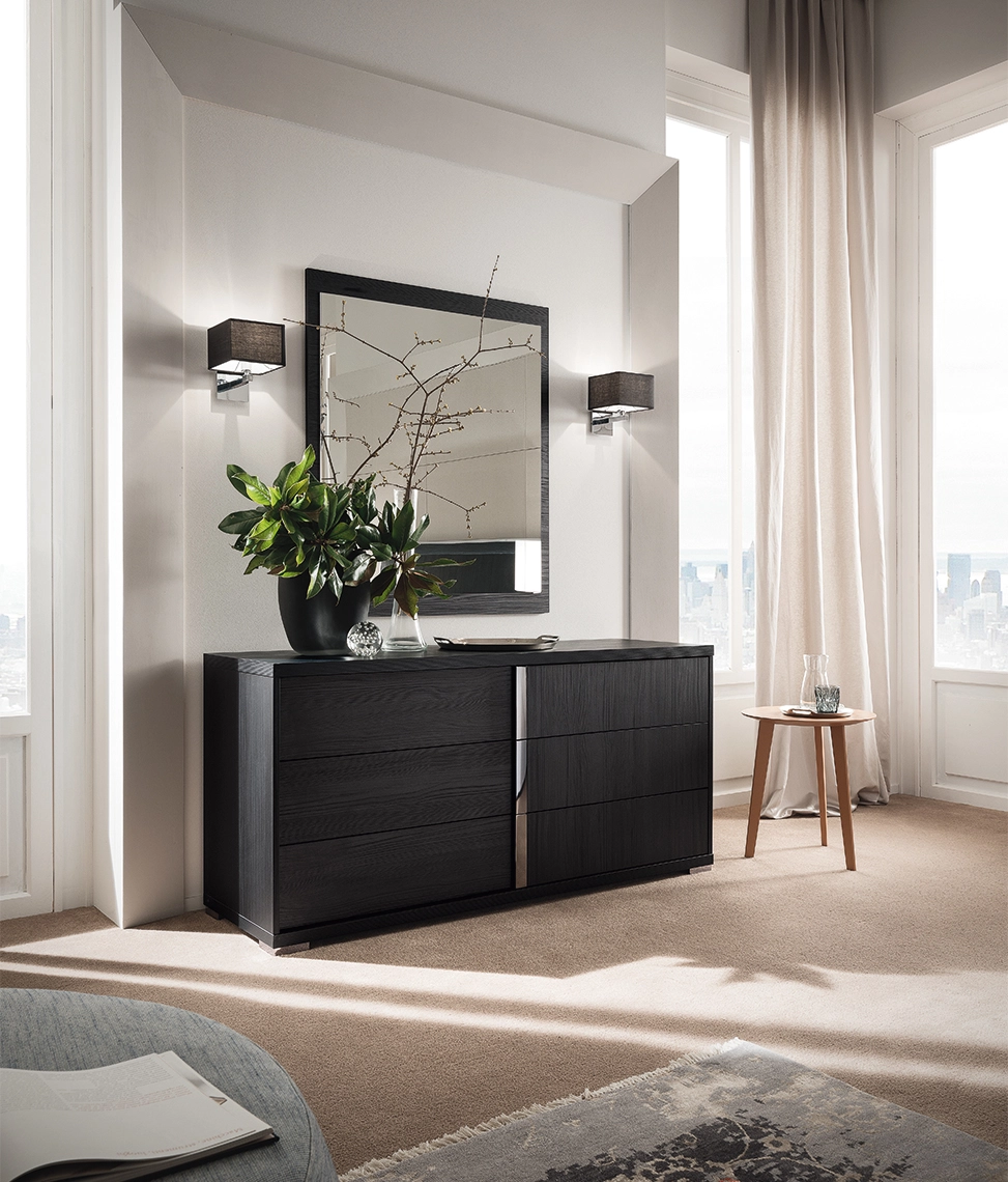 Etna Dresser