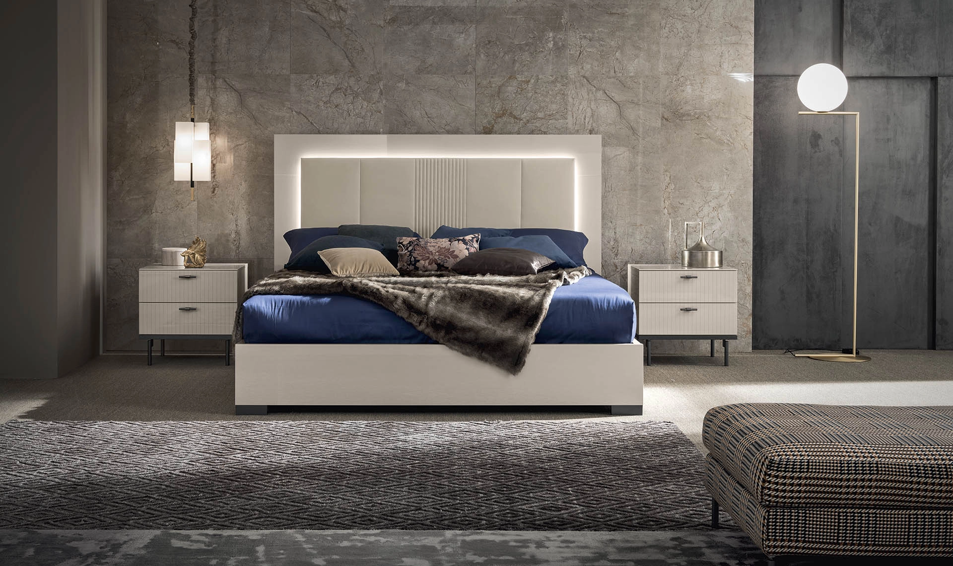 Claire Bed King