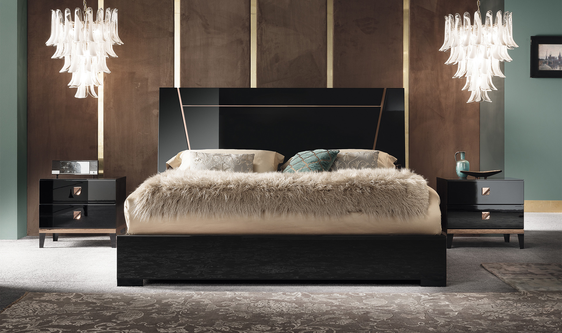 Mont Noir Queen  Bed