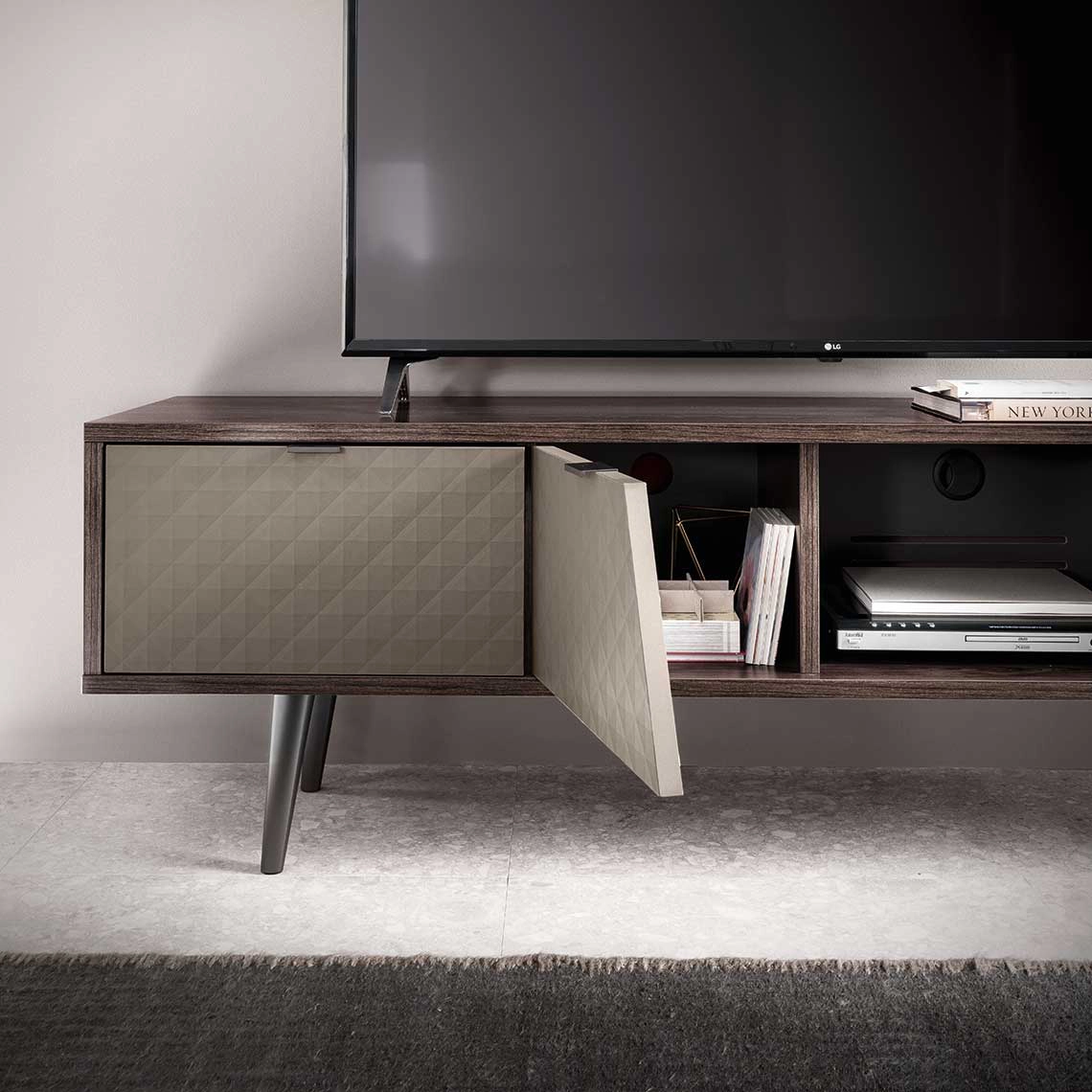 Tivoli Queen Bed