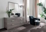 Iris Dresser